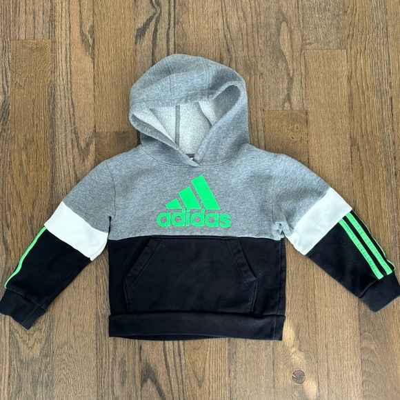 Adidas Bundle • Hoodie Sweatshirt and Matching Shorts Set • size 4 / 4T - Picture 2 of 5